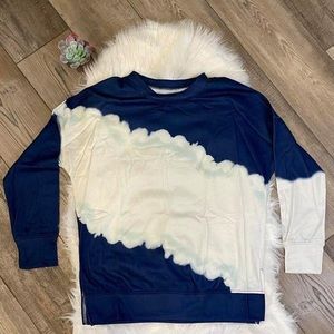 Women’s Blue tie-dye sweatshirt
